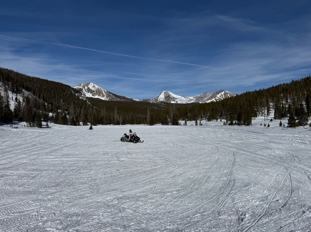 Monarch Snowmobile Tours-萨利达必去景点