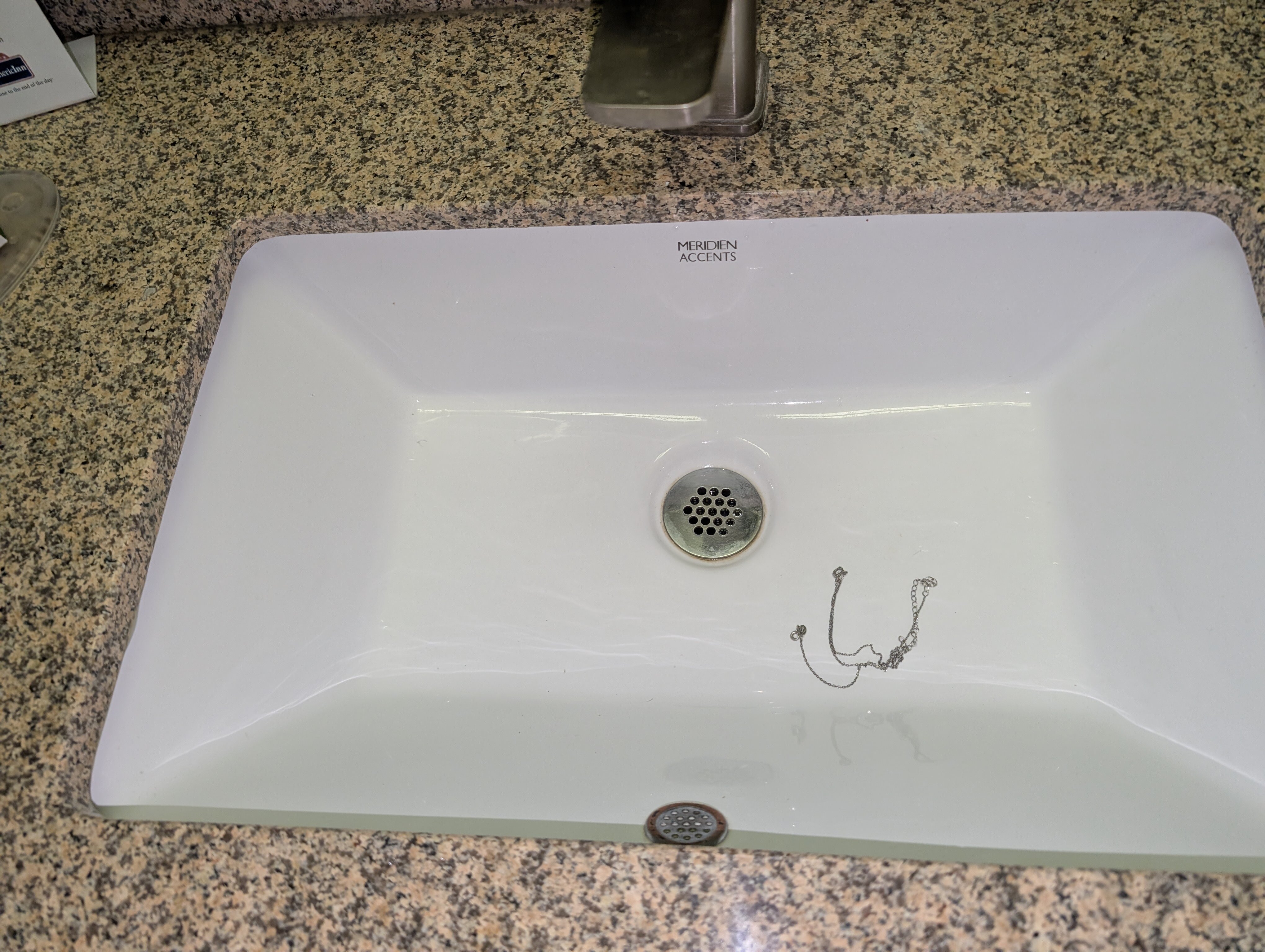 AmericInn by Wyndham Inver Grove Heights Minneapolis-浴室
