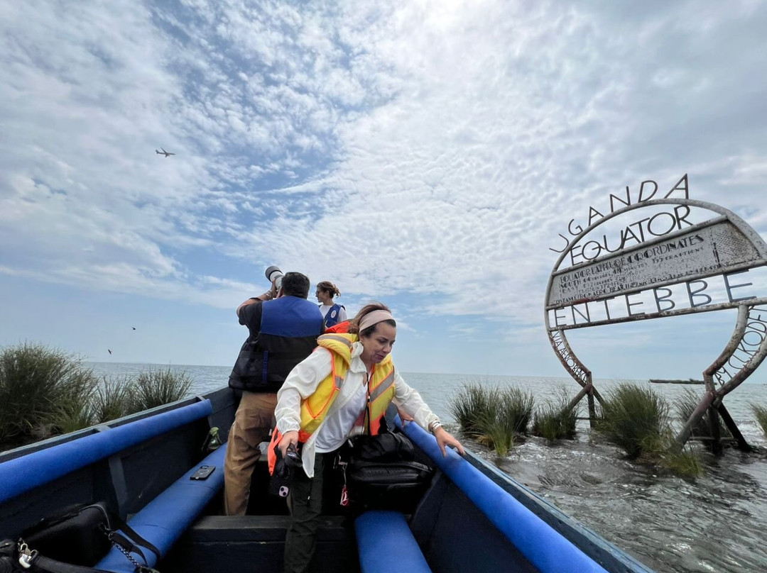 Lake Victoria Sunset & Equator Cruise-恩德培必去景点