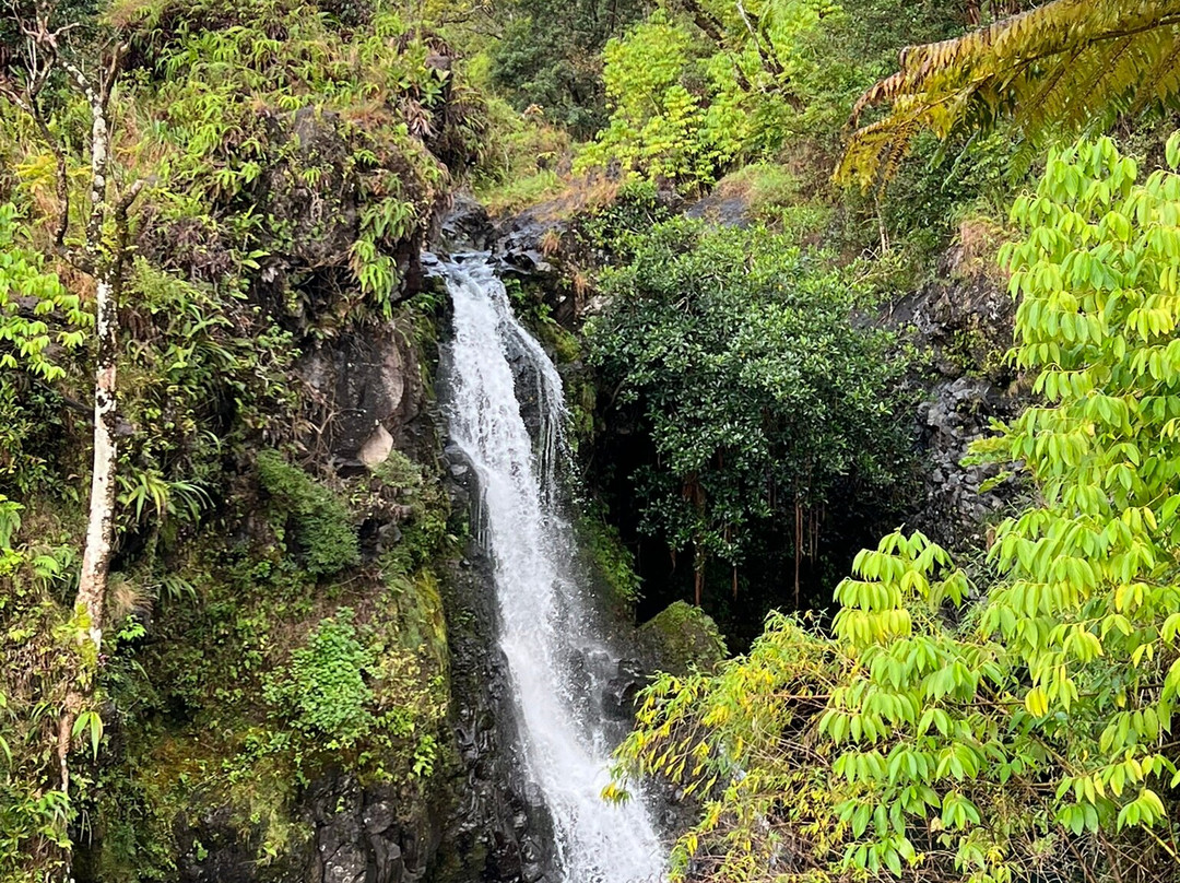 Hanawi Falls景点图片