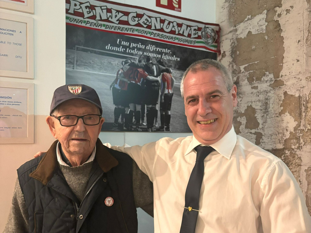 阿巴公园酒店主图