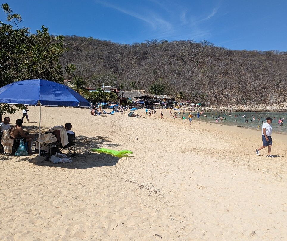 Playa La Entrega景点图片