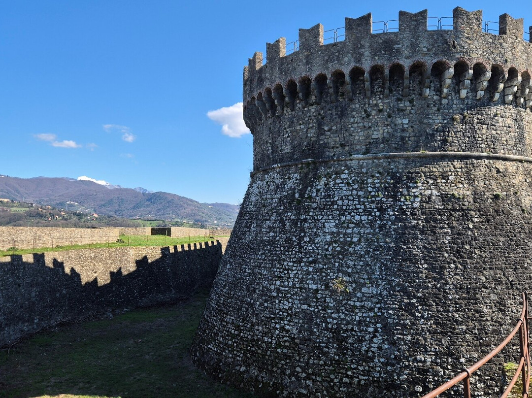 Fortezza di Sarzanello景点图片
