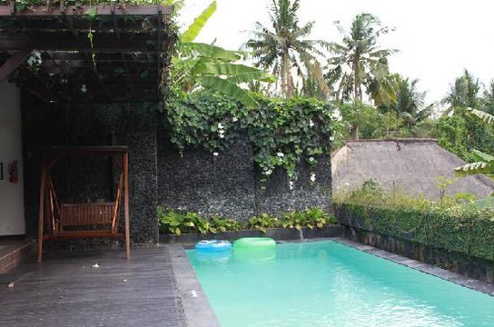 巴厘岛乌布卡娅内穆雅度假村主图