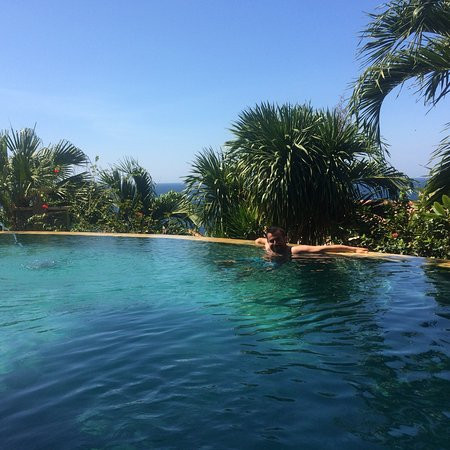 蓝月亮别墅主图