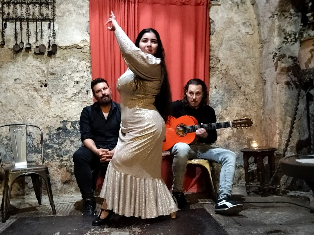 Baños Árabes De Santa María景点图片