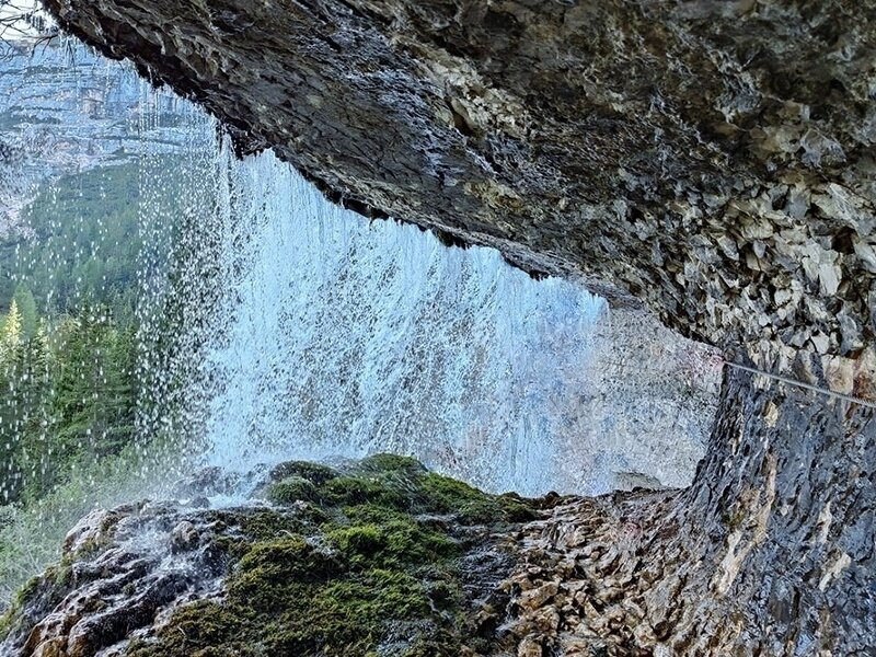 Cascate di Fanes-科尔蒂纳丹佩佐必去景点