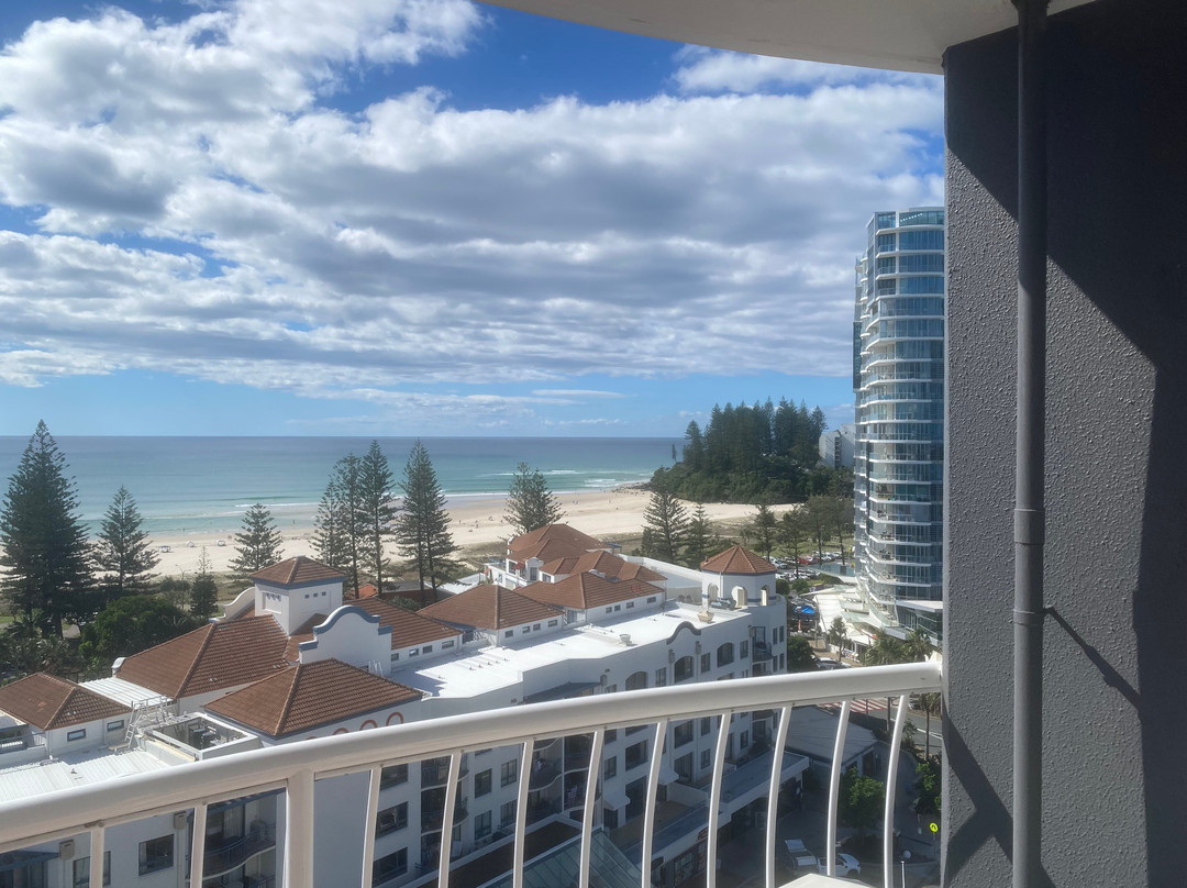 Beachcomber International Resort主图