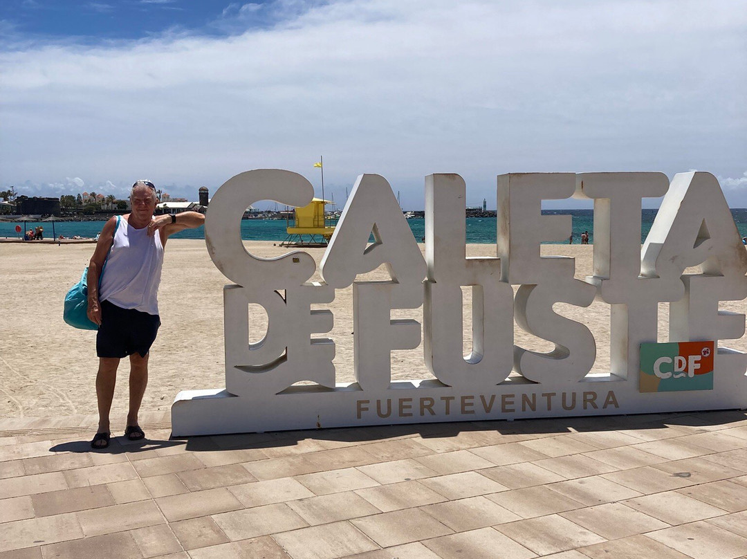 Caletta De Fuste Beach景点图片