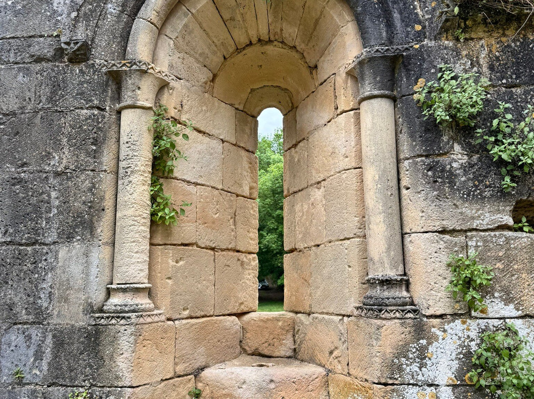 Abbaye de Boschaud-Villars必去景点