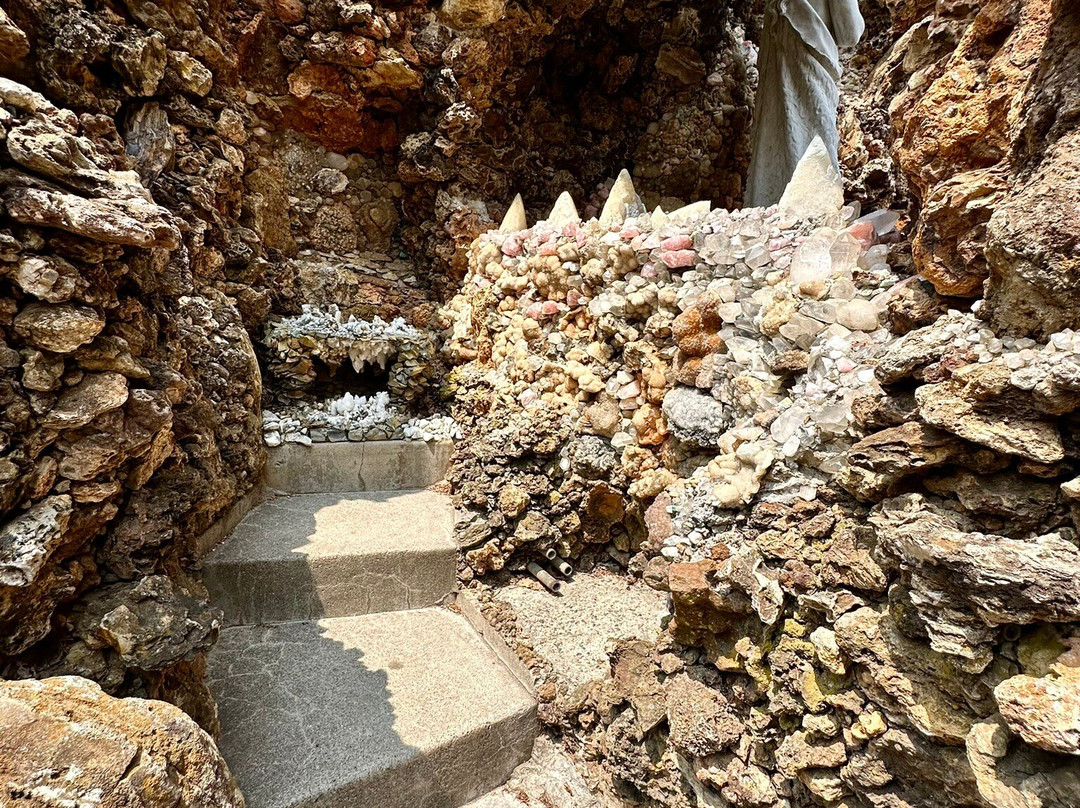 Grotto of the Redemption-West Bend必去景点