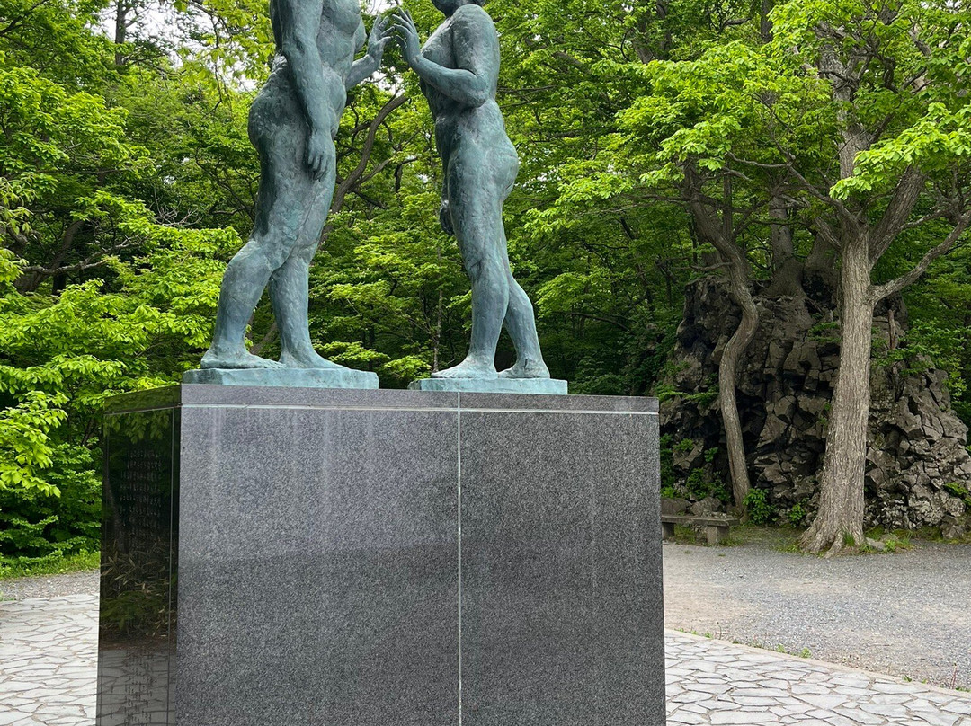 Statue of Maidens-十和田市必去景点