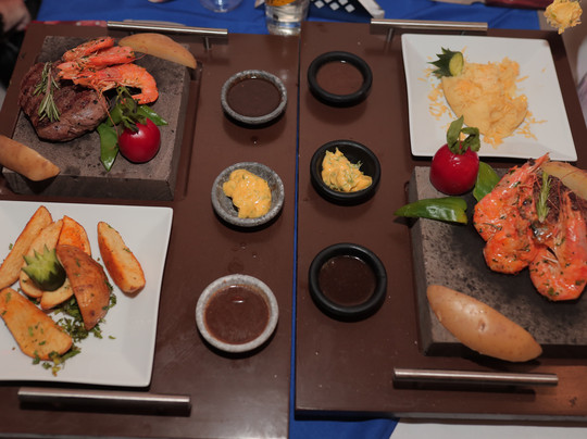 The Moon 2 - Restaurant & Bar