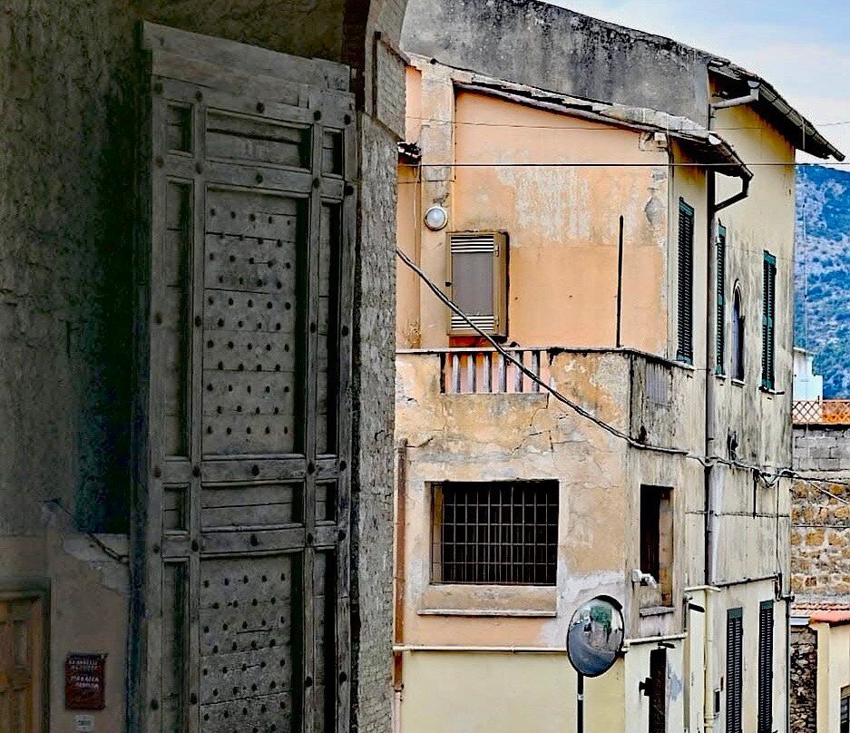 Porta Romana-特拉西那必去景点