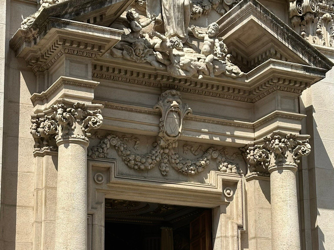 Chiesa di S. Ambrogio-瓦拉泽必去景点