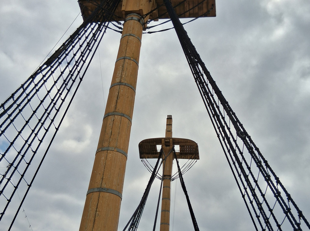 Fragata D. Fernando II e Gloria-阿尔马达必去景点