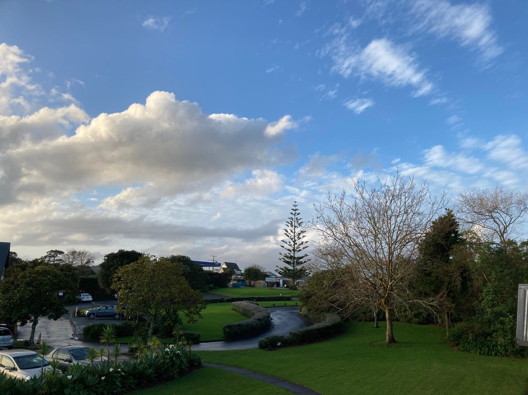 Snells Beach-瓦卡沃夫必去景点