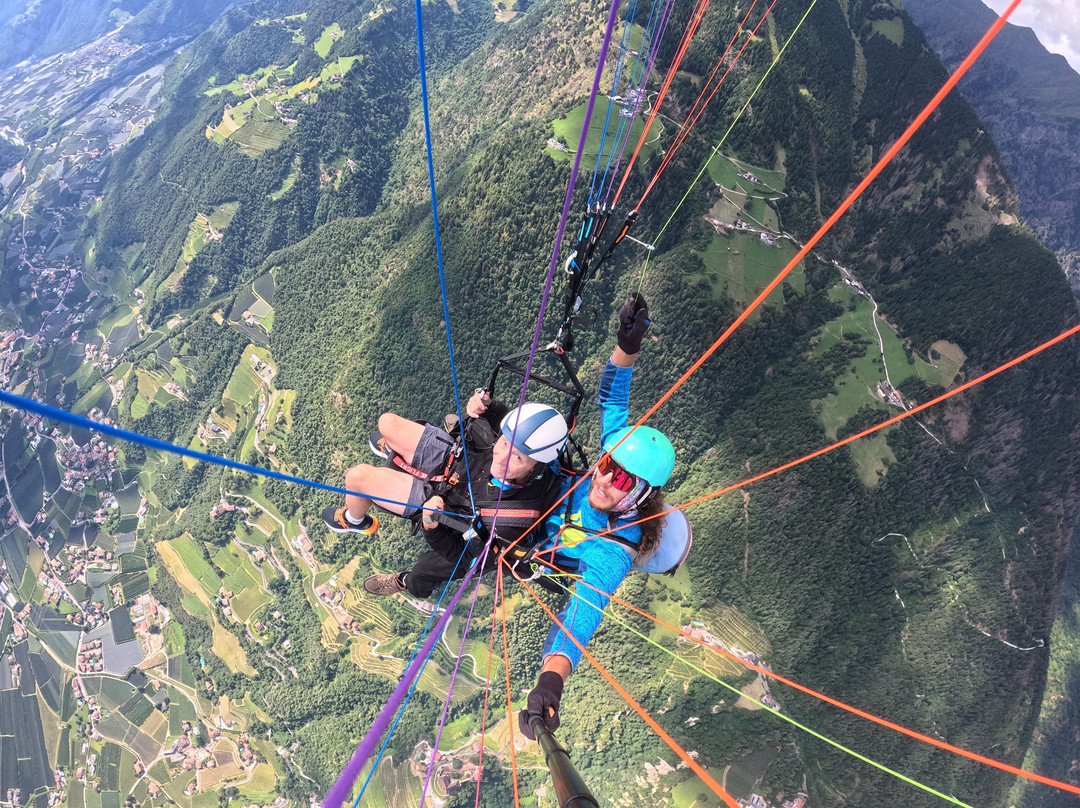 TirolFly Tandem Paragliding-蒂罗洛必去景点