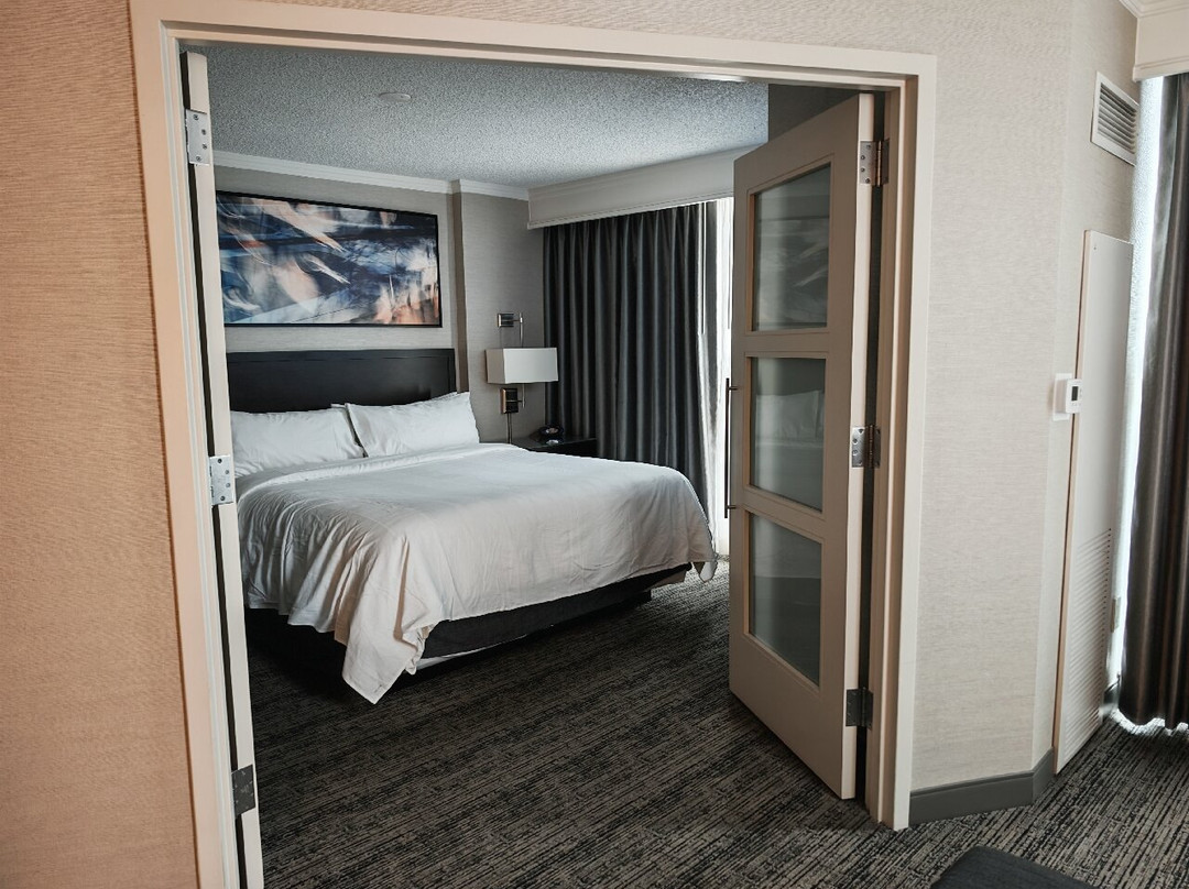 芝加哥奥黑尔万豪套房酒店主图