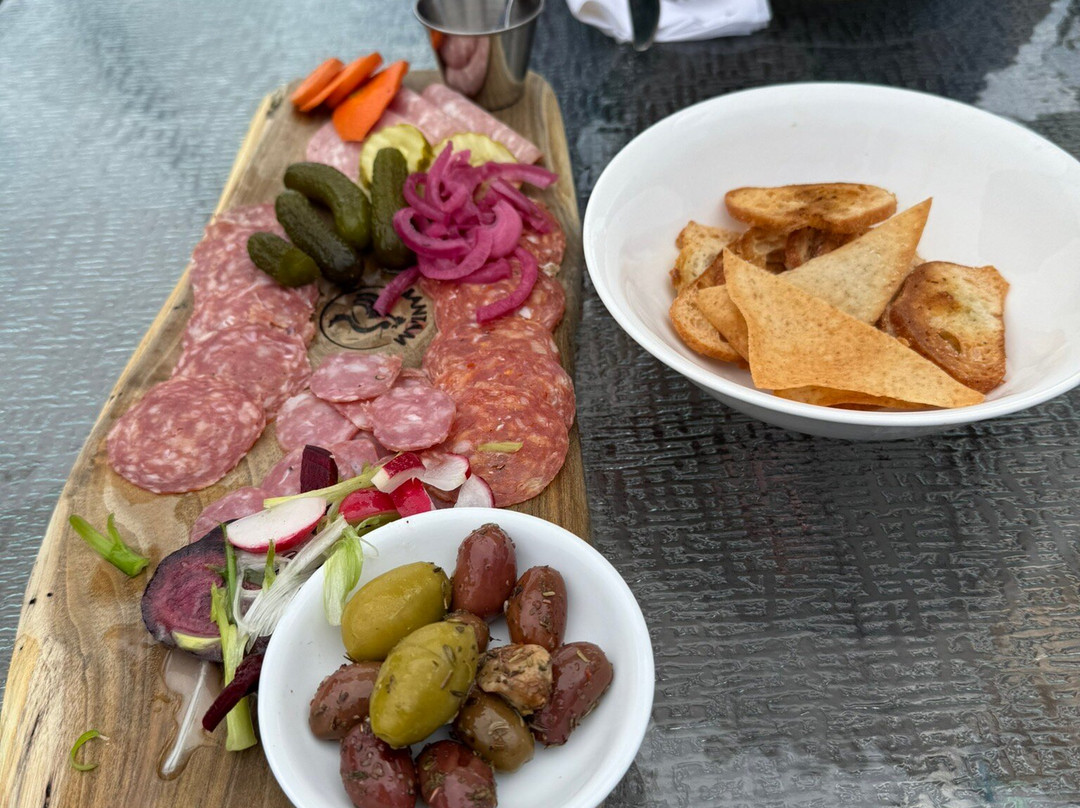 County VIP Tours-Prince Edward必去景点