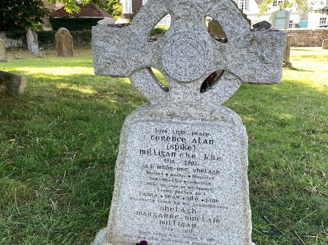 Spike Milligan's Gravestone-Winchelsea必去景点