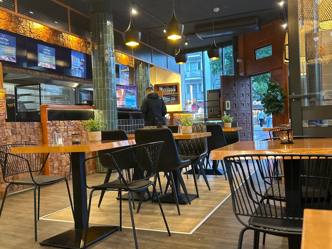 Taftan Peri Peri & Chicken