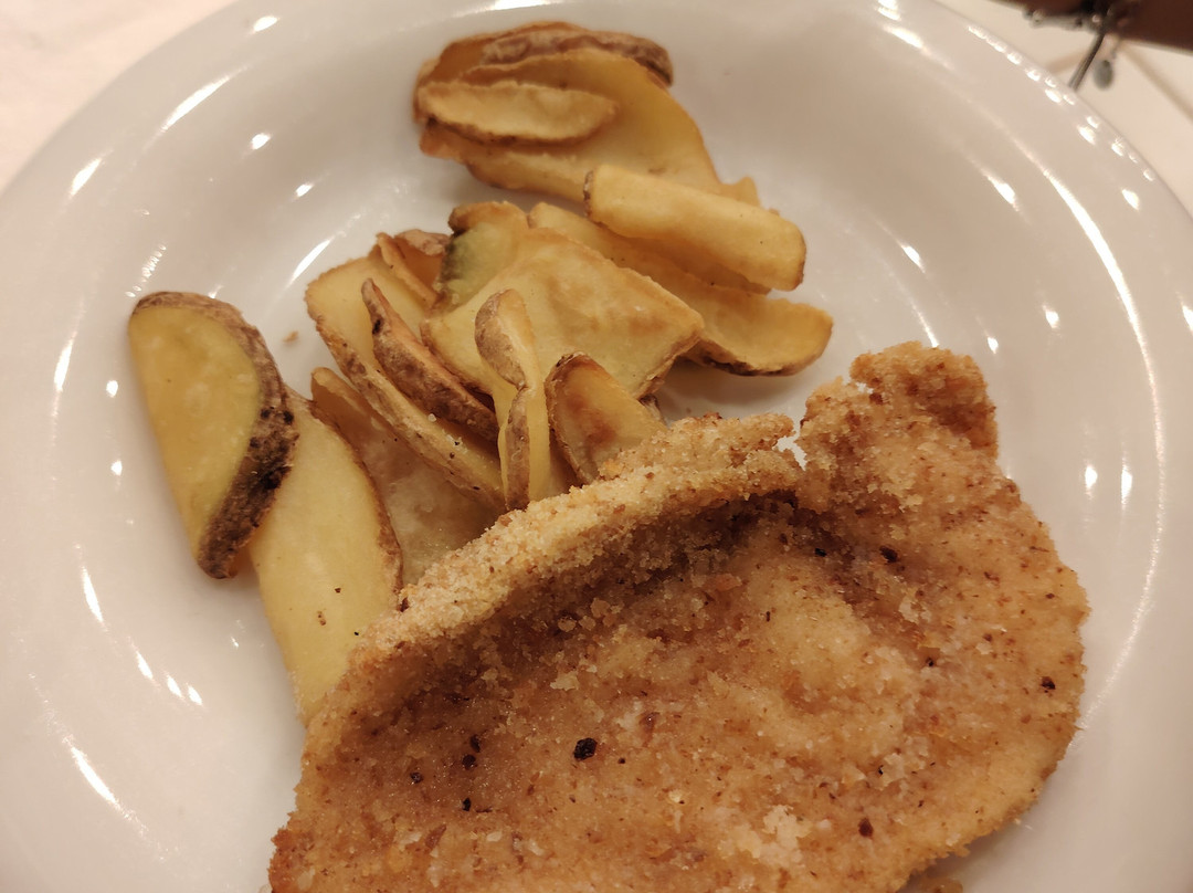 萨玛丽亚酒店主图