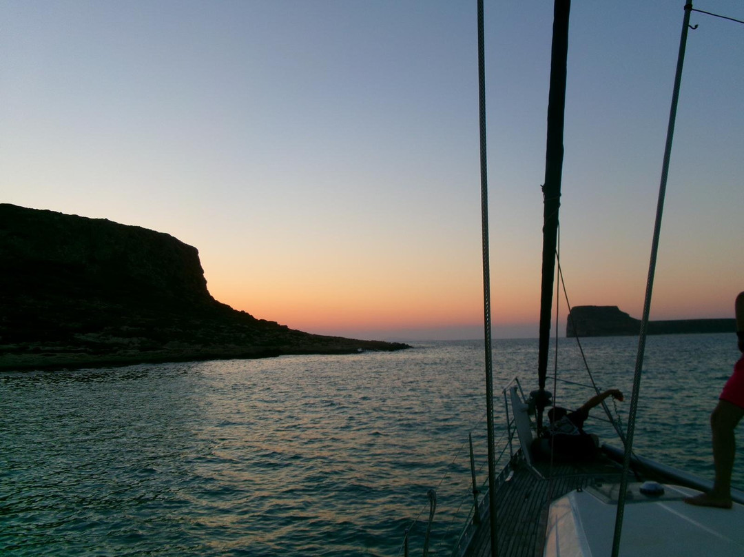 B-Crew Sailing-基萨莫斯必去景点