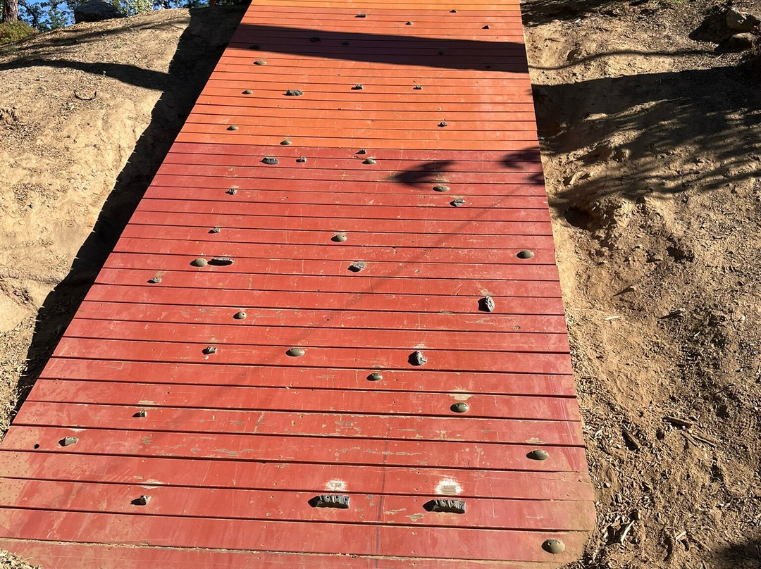 塞米蒂拉什溪山林小屋主图