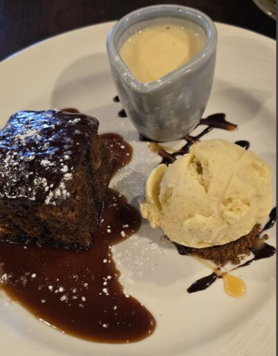 Crown Lodge Hotel主图