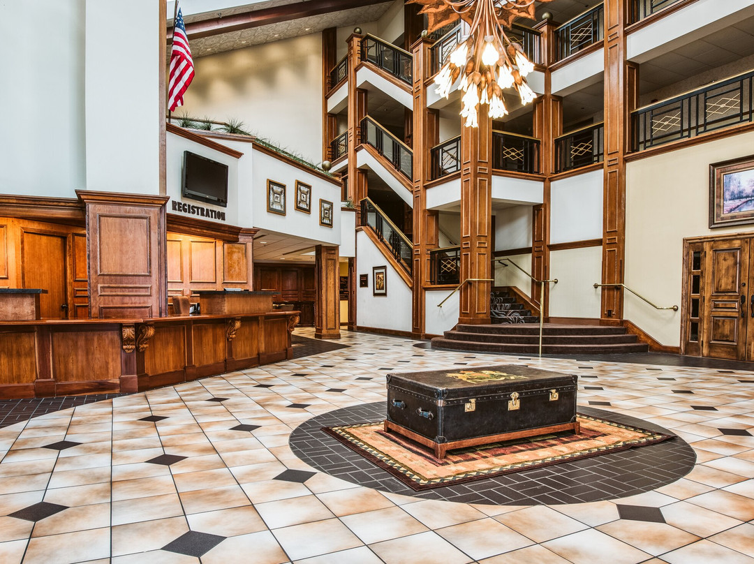 Lodge Of The Ozarks主图