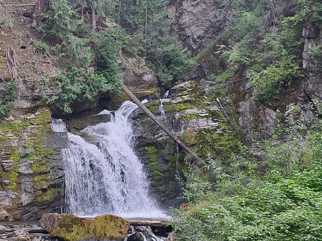 Chase Creek Falls-Chase必去景点