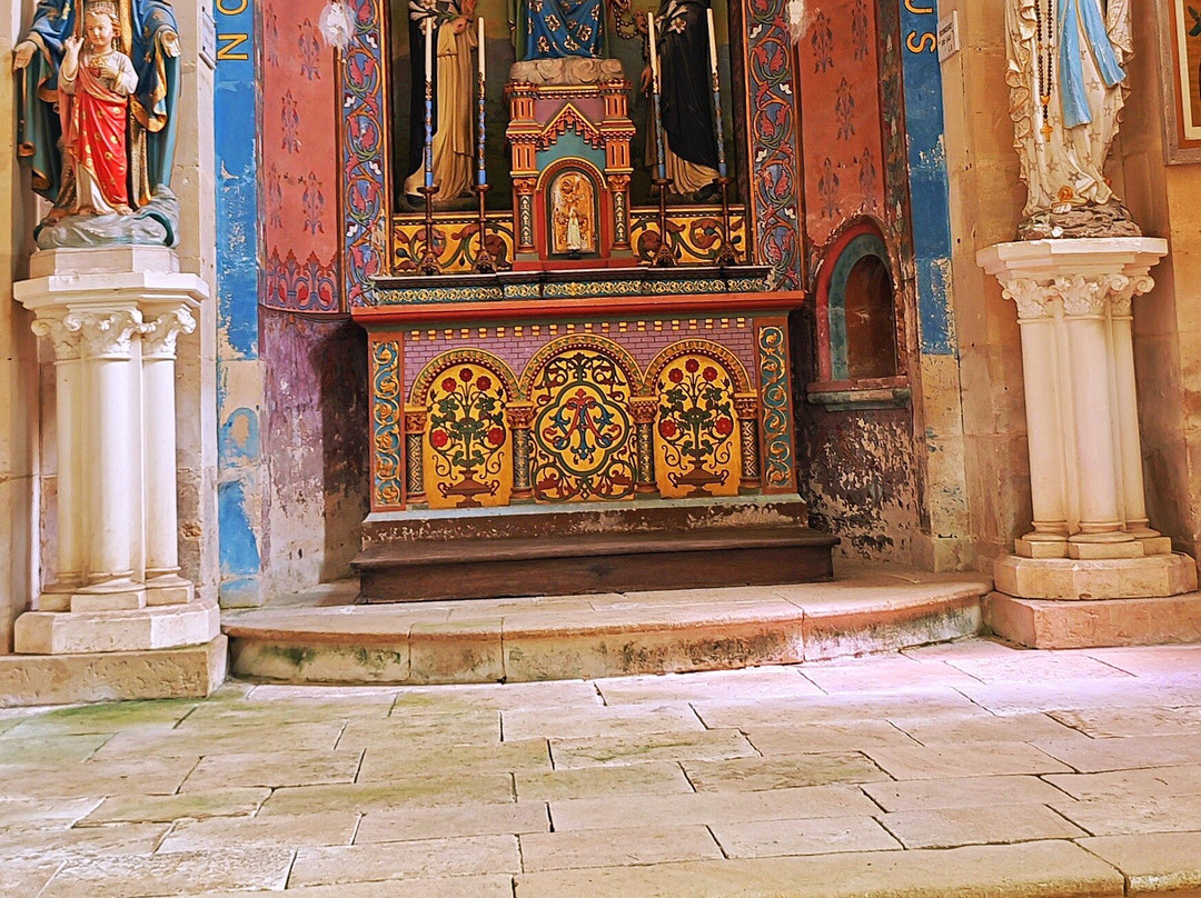 Eglise Saint Paulin-Rom必去景点