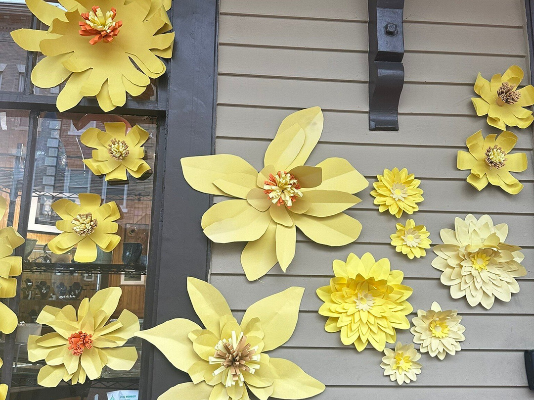 Gallery 25 and Creative Arts Studio