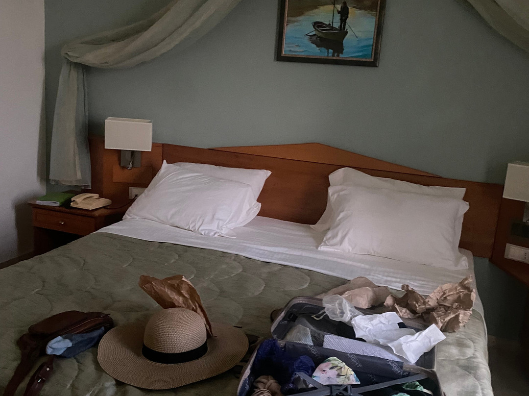 Trapezaki Bay Hotel主图