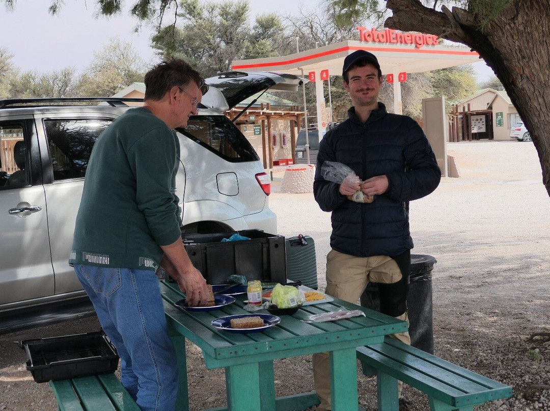 Kalahari Safaris - Desert Explorers-阿平顿必去景点