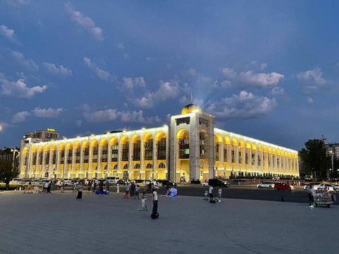 ALEX-比斯凯克必去景点