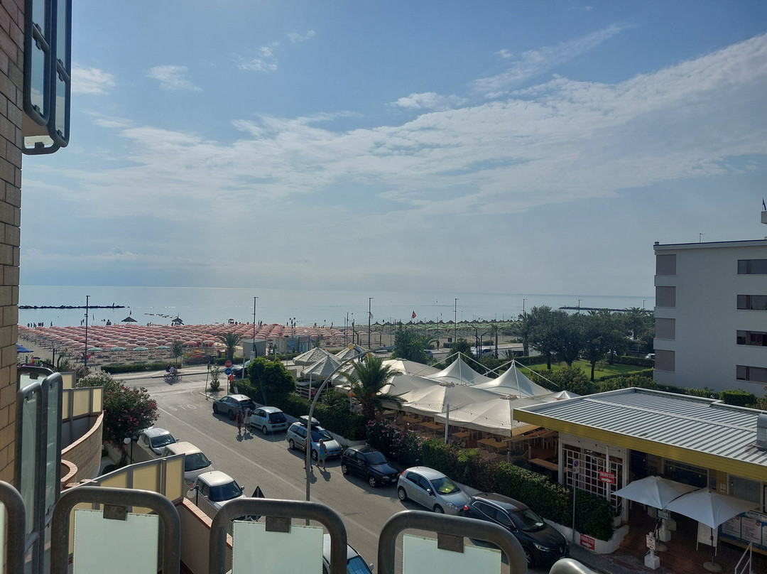Hotel Maxim's主图