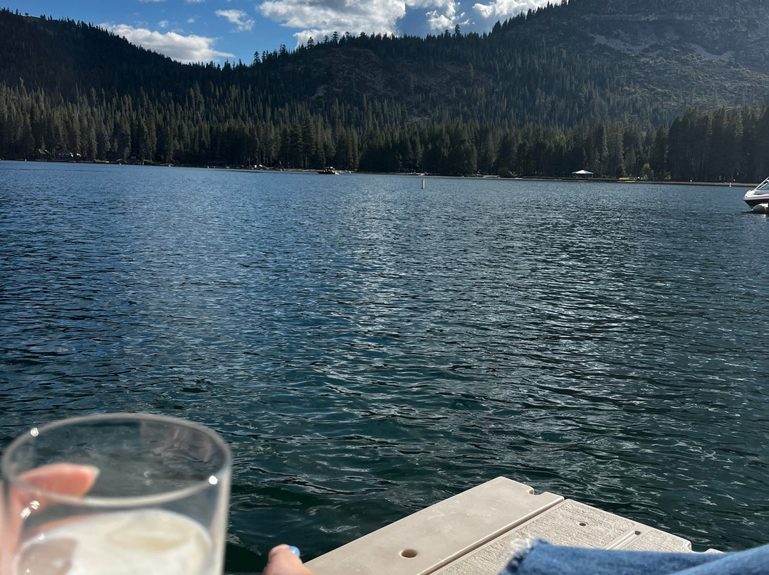 Donner Lake Village主图