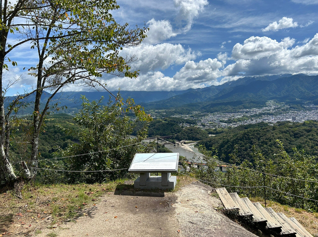 Naegi Castle Ruins-中津川市必去景点