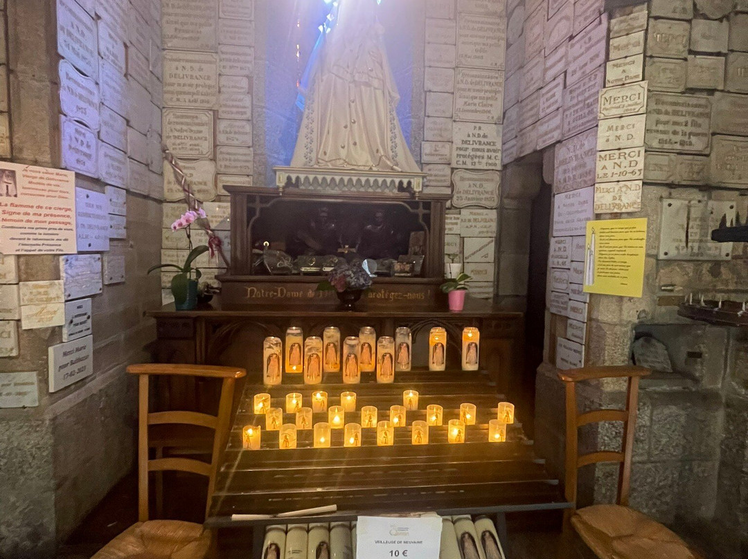 Basilique Notre Dame de Délivrance-Quintin必去景点