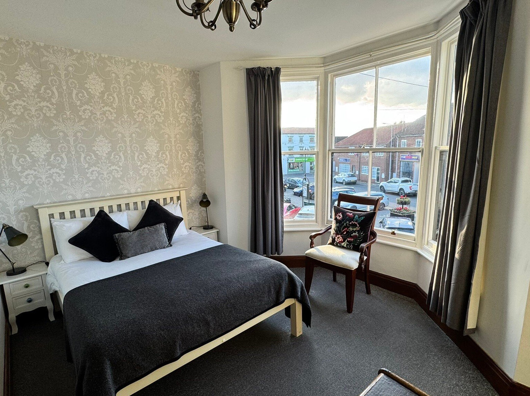 The George Hotel主图