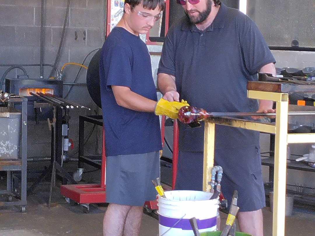 珍妮佛-西尔斯玻璃艺术工作室-林肯城必去景点