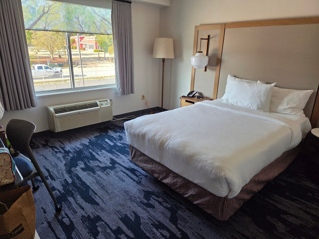 Fairfield by Marriott Inn & Suites Pittsburgh New Stanton主图