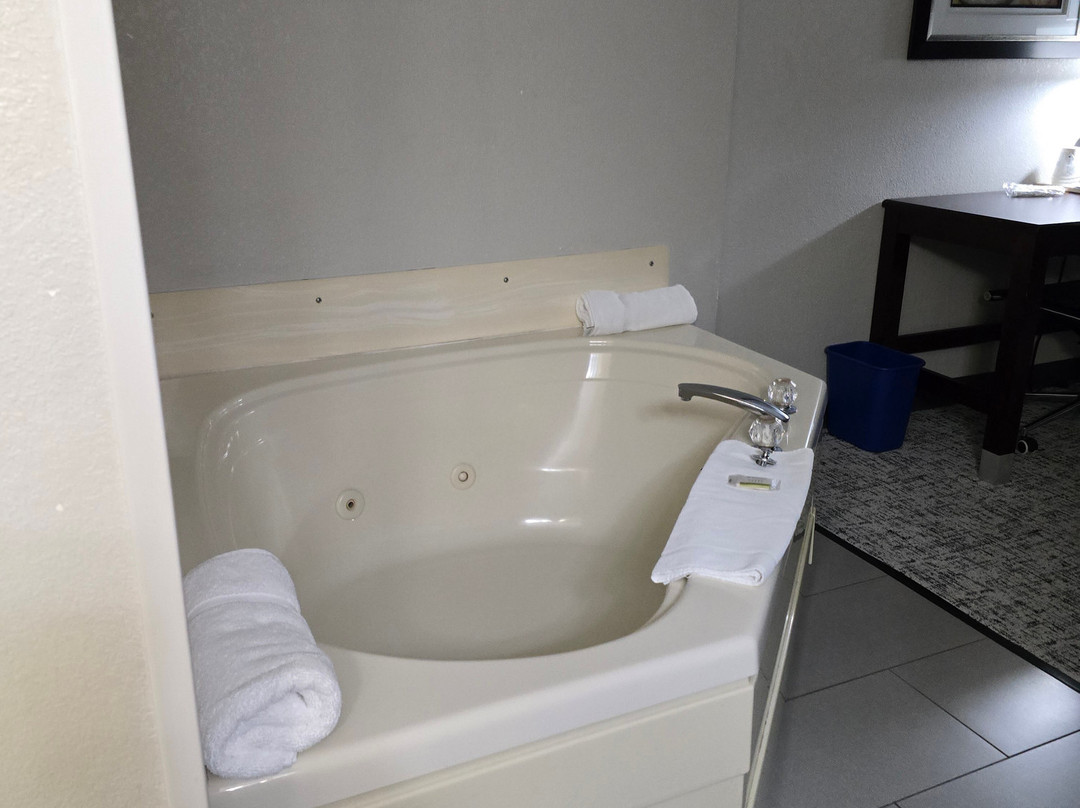 Baymont by Wyndham Marinette主图