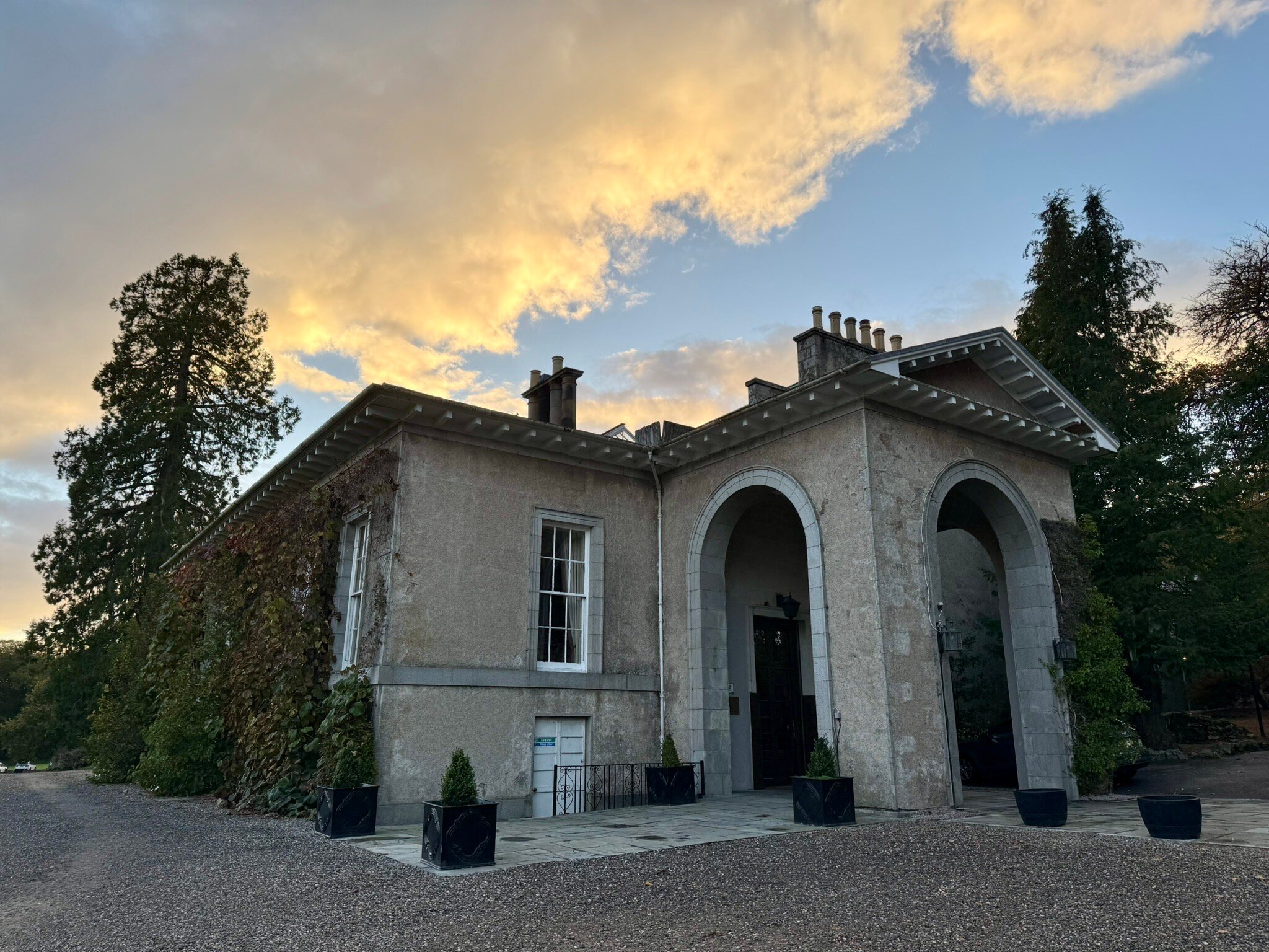 Thainstone House-官方