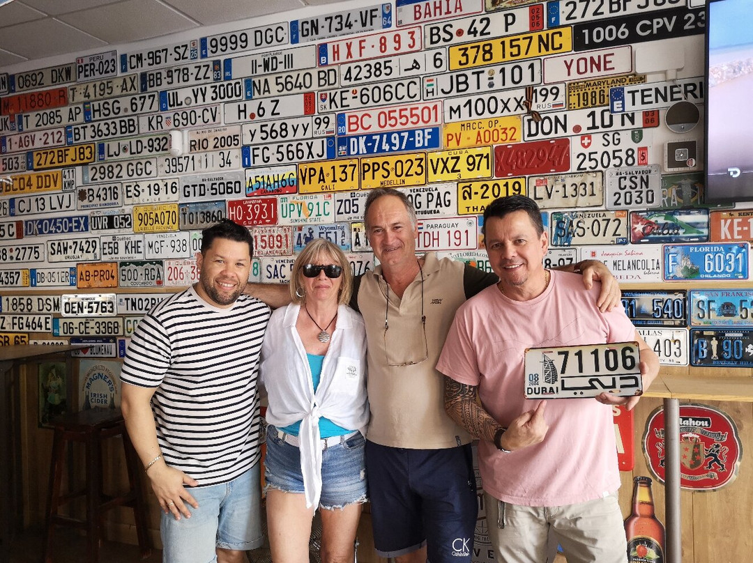 VEINTI 3.      (Bar à tapas)