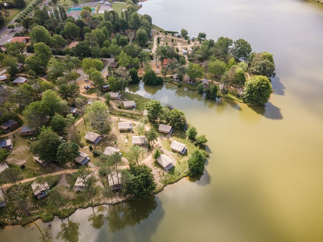 Camping Huttopia Lac de l’Uby