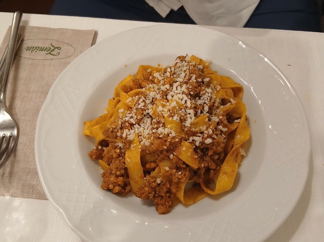 Zemiàn Piccola Osteria