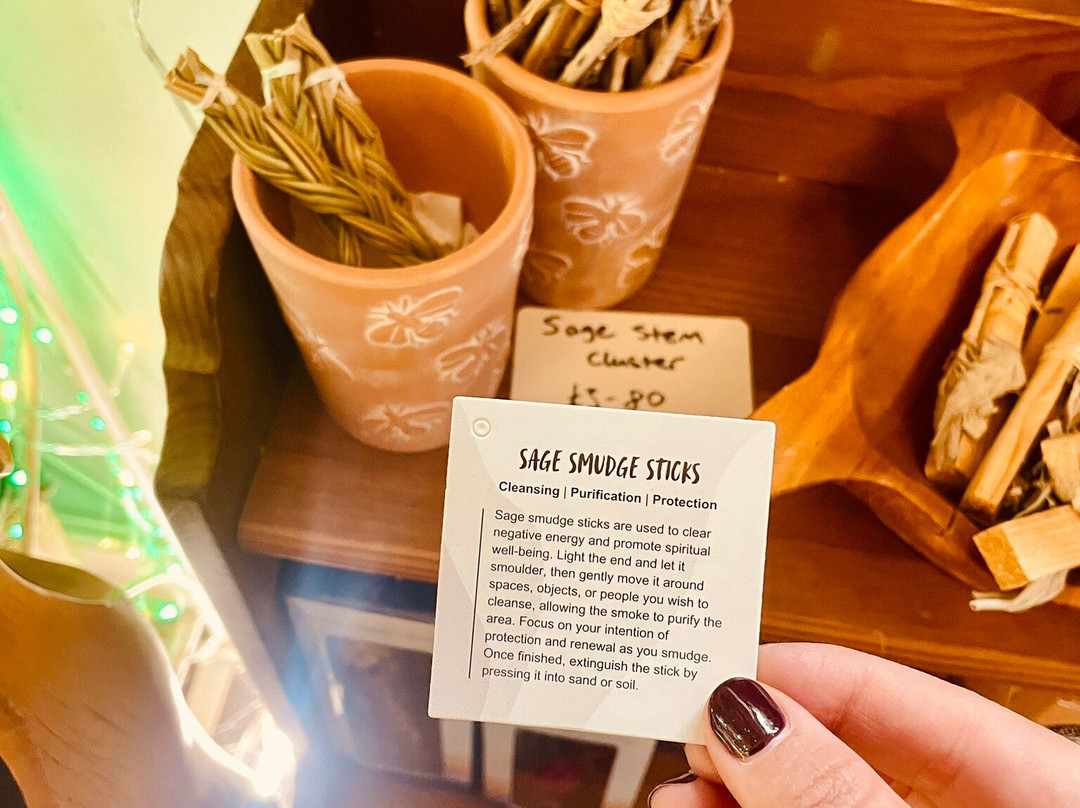 Tir na nOg Holistic Centre & Shop-Balfron必去景点